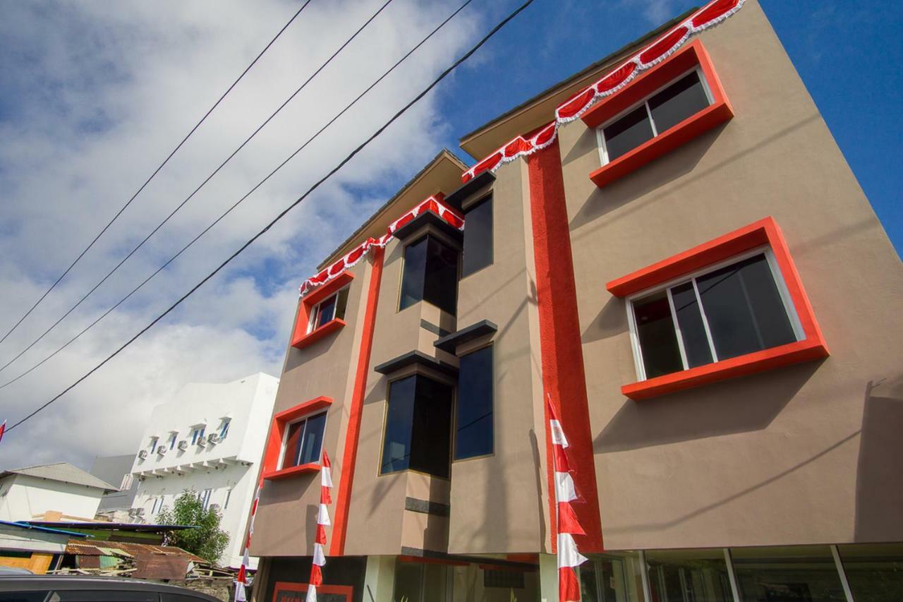 Reddoorz Near Taman Kota Ternate Hotel Exterior foto